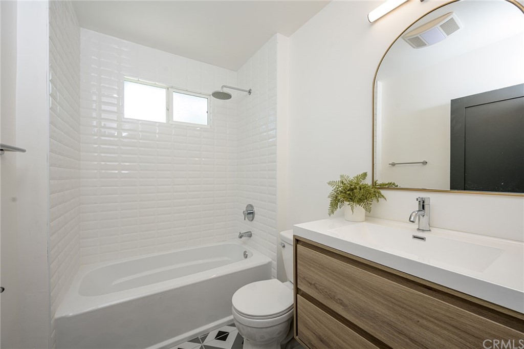 6116 Springvale Drive Los Angeles, CA 90042 - Photo 14 of 26