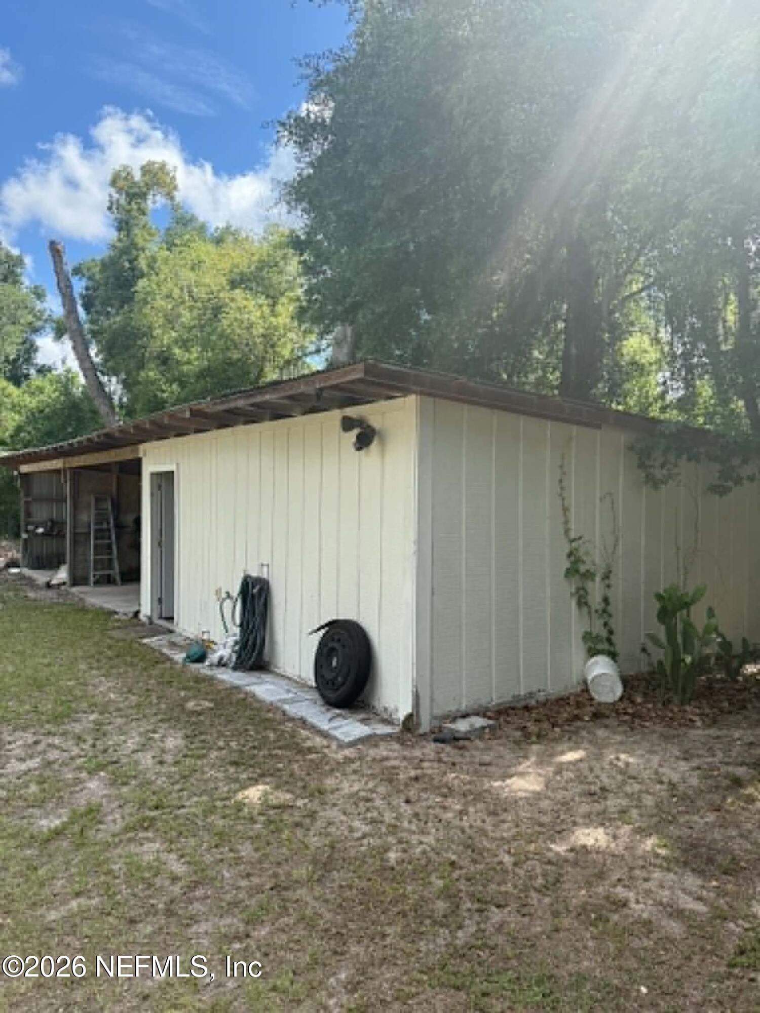 126 East End Road San Mateo, FL 32187 - Photo 28 of 31 1a37d637-c2c7-4daa-898b-da395b6953c9
