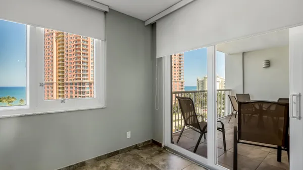 $3,200 | 2200 Northeast 33rd Avenue, Unit 10K, Fort Lauderdale, FL 33305