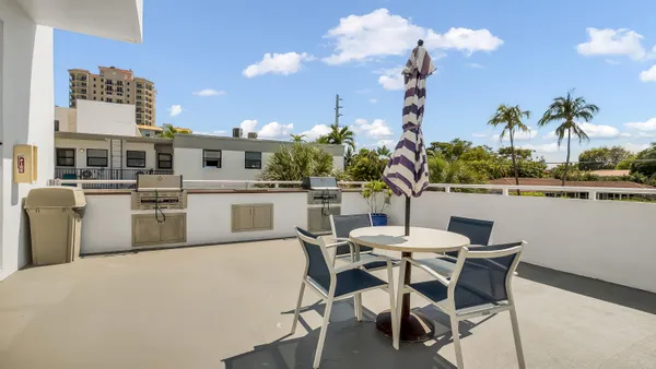 $3,200 | 2200 Northeast 33rd Avenue, Unit 10K, Fort Lauderdale, FL 33305