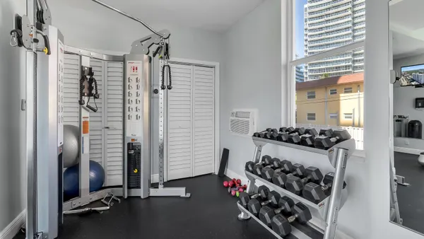 $3,200 | 2200 Northeast 33rd Avenue, Unit 10K, Fort Lauderdale, FL 33305