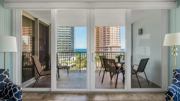 $3,200 | 2200 Northeast 33rd Avenue, Unit 10K, Fort Lauderdale, FL 33305