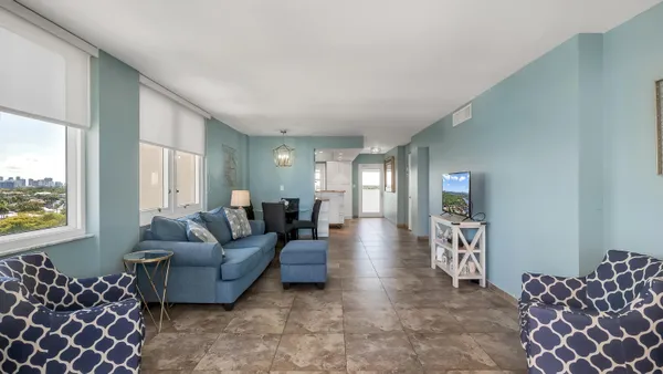 $3,200 | 2200 Northeast 33rd Avenue, Unit 10K, Fort Lauderdale, FL 33305