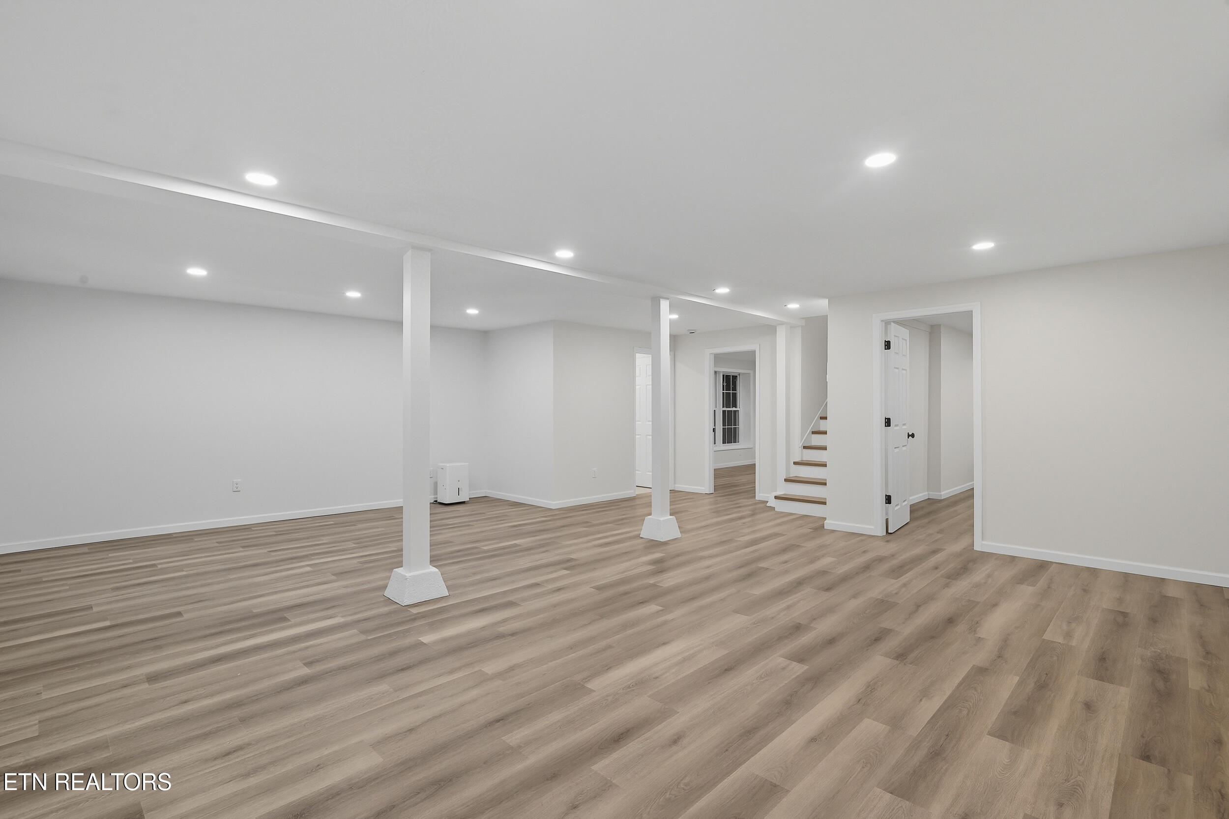 422 Overhill Road Knoxville, TN 37914 - Photo 25 of 32 37_0036