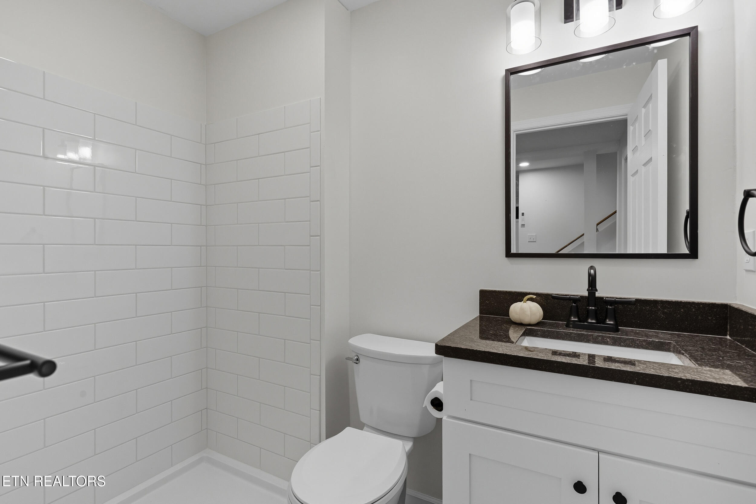 422 Overhill Road Knoxville, TN 37914 - Photo 29 of 32 41_0040