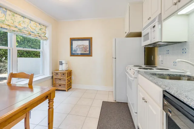 $3,995,000 | 4567 Landfall Court, Destin, FL 32541