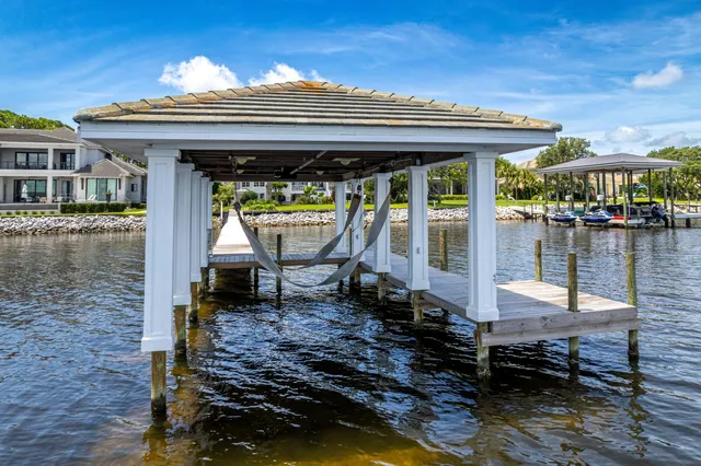 $3,995,000 | 4567 Landfall Court, Destin, FL 32541
