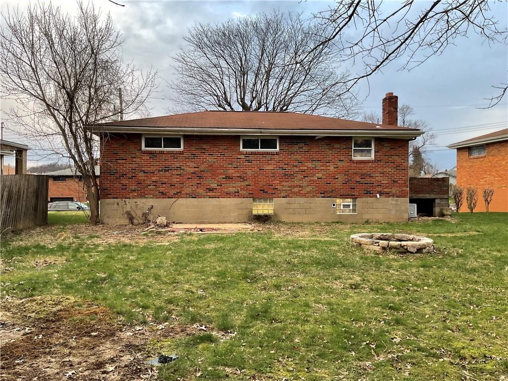 214 Erwin Place McKees Rocks, PA 15136 - Photo 14 of 16