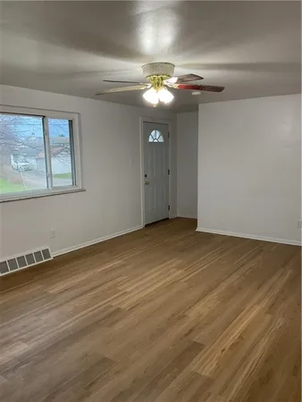 $1,750 | 214 Erwin Place, McKees Rocks, PA 15136