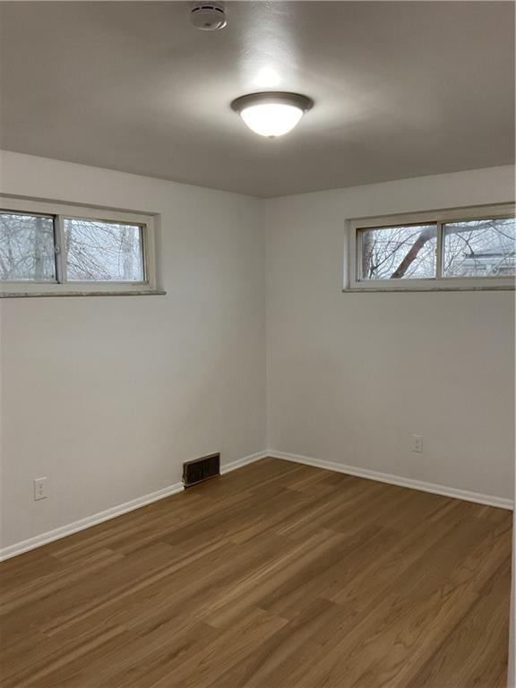 214 Erwin Place McKees Rocks, PA 15136 - Photo 10 of 16