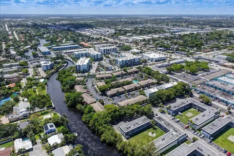 $249,900 | 2965 Northeast 8th Terrace, Unit 101, Oakland Park, FL 33334