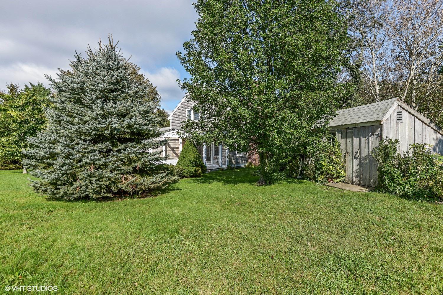 33 Captain Murphys Way Barnstable, MA 02630 - Photo 15 of 15 15_33captainMurphysWay_26_BackYard_MLSus
