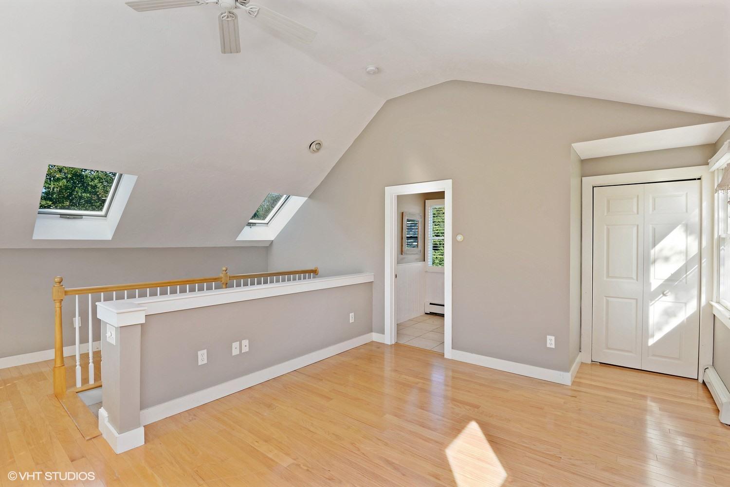 33 Captain Murphys Way Barnstable, MA 02630 - Photo 6 of 15 06_33captainMurphysWay_14_MasterBedroom_