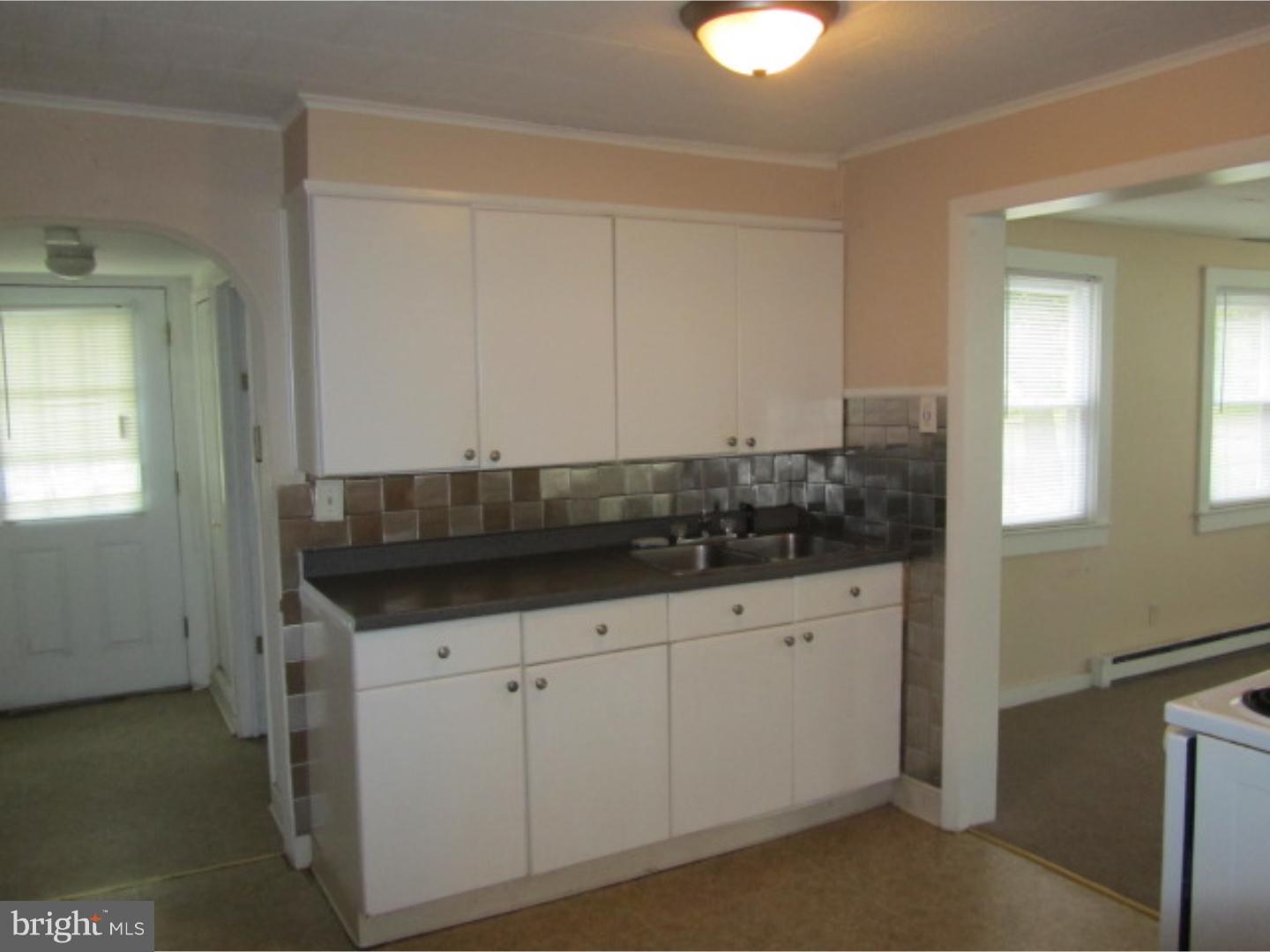 702 Uranus Road Millville, NJ 08332 - Photo 12 of 25 Gallery Image 12