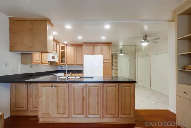 $459,500 | 3333 Ruffin Road, Unit 4S, San Diego, CA 92123