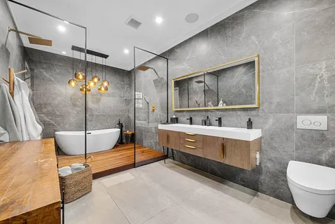 $2,500,000 | 3019 Gin Berry Way, West Palm Beach, FL 33401