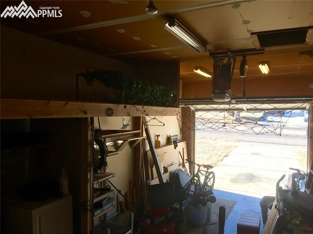 29 North Chelton Road Colorado Springs, CO 80909 - Photo 4 of 13 Gallery Image 4