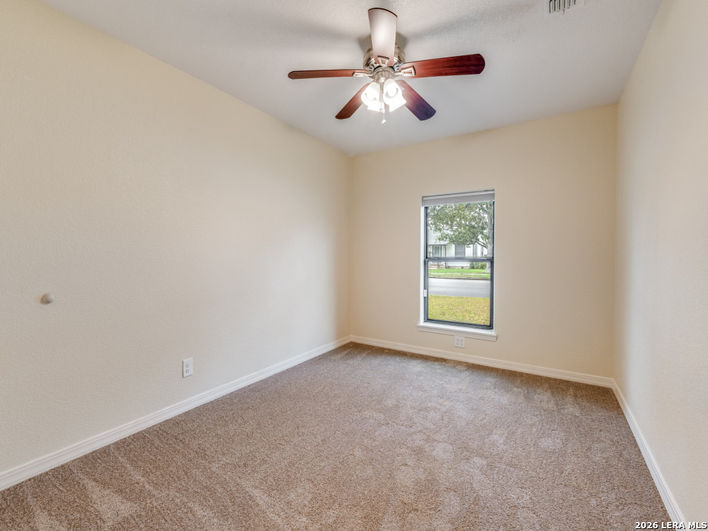 953 East Cedar Street Seguin, TX 78155 - Photo 23 of 41