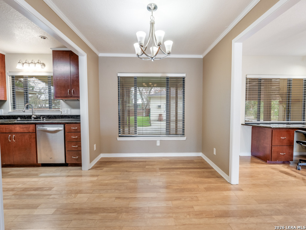 953 East Cedar Street Seguin, TX 78155 - Photo 10 of 41