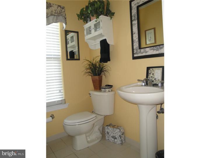 13 Pine Valley Road Berlin, NJ 08009 - Photo 4 of 24 Half Bath