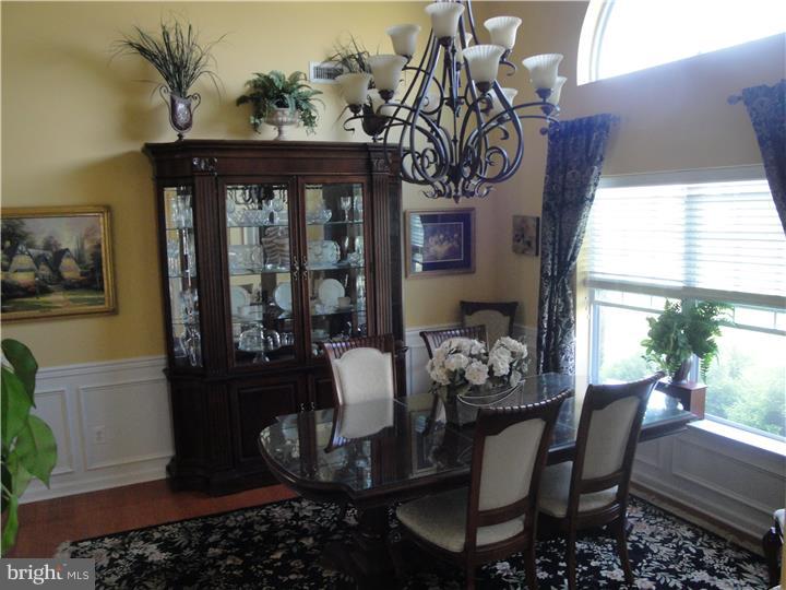 13 Pine Valley Road Berlin, NJ 08009 - Photo 5 of 24 Dining Room