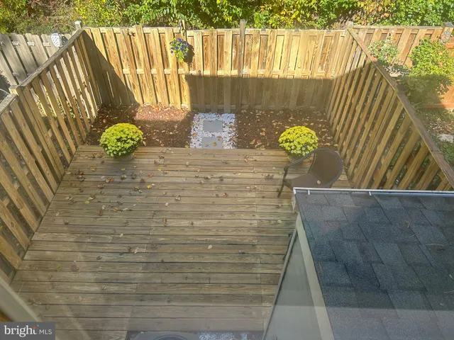 $2,400 | 8584 Koluder Court, Lorton, VA 22079