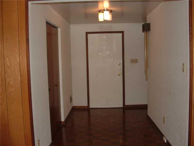 415 Thompson Run Road Pittsburgh, PA 15237 - Photo 2 of 16 Entry/Foyer. Spacious 16 x 12 foyer with parquet flooring!