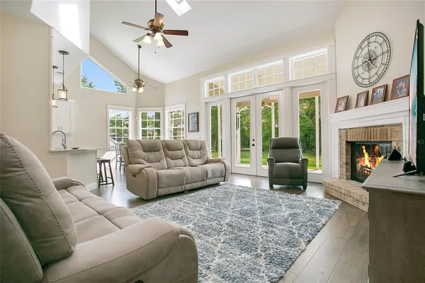 $899,999 | 4015 Iron Bridge Road, Oviedo, FL 32765