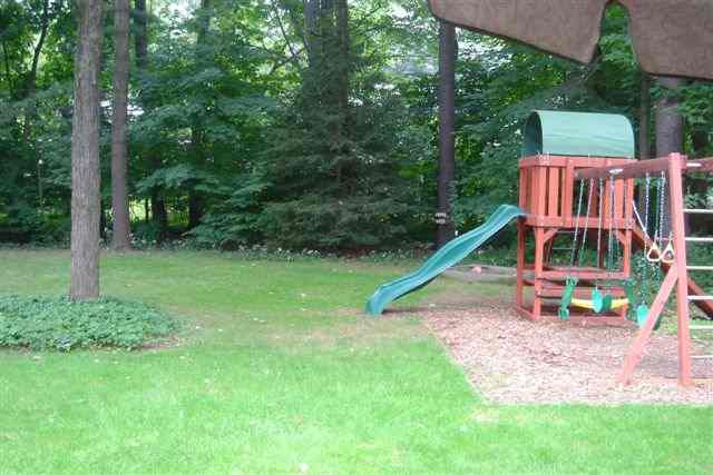 346 Wellington Road Bethlehem, NY 12054 - Photo 9 of 12 Photo 9