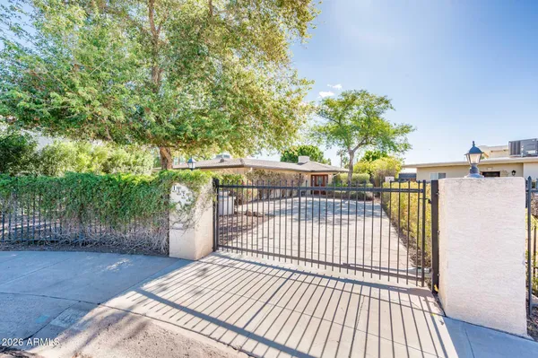 $1,025,000 | 1825 West Lewis Avenue, Phoenix, AZ 85007