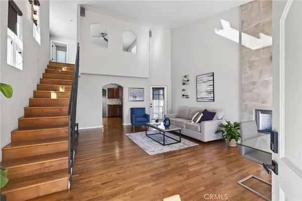 $4,500,000 | 28 10th Court, Hermosa Beach, CA 90254