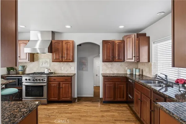 $4,500,000 | 28 10th Court, Hermosa Beach, CA 90254