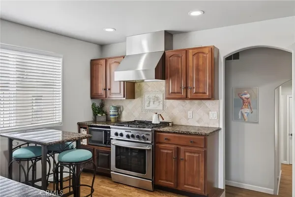 $4,500,000 | 28 10th Court, Hermosa Beach, CA 90254