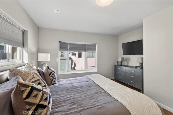 $4,500,000 | 28 10th Court, Hermosa Beach, CA 90254