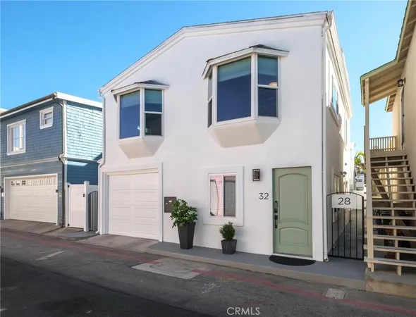 $4,500,000 | 28 10th Court, Hermosa Beach, CA 90254