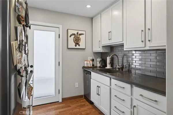 $4,500,000 | 28 10th Court, Hermosa Beach, CA 90254