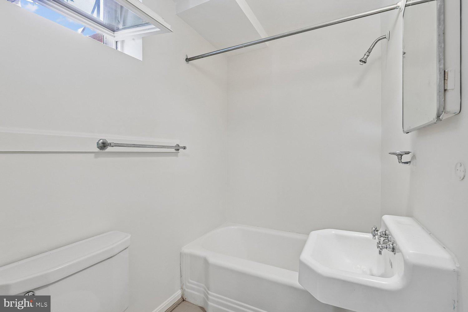 3633 Appleton Street Northwest Washington, DC 20008 - Photo 32 of 41 Bath