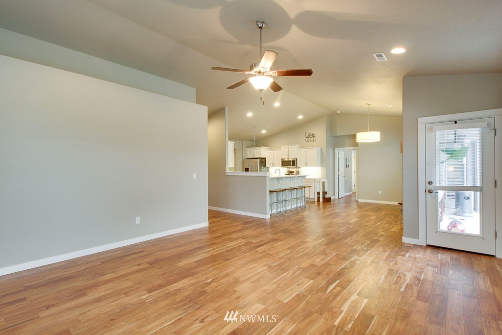 2555 Wedgewood Road Walla Walla, WA 99362 - Photo 3 of 36 Gallery Image 3