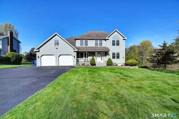 $745,000 | 67 Ridgeview Crossing, Newington, CT 06111
