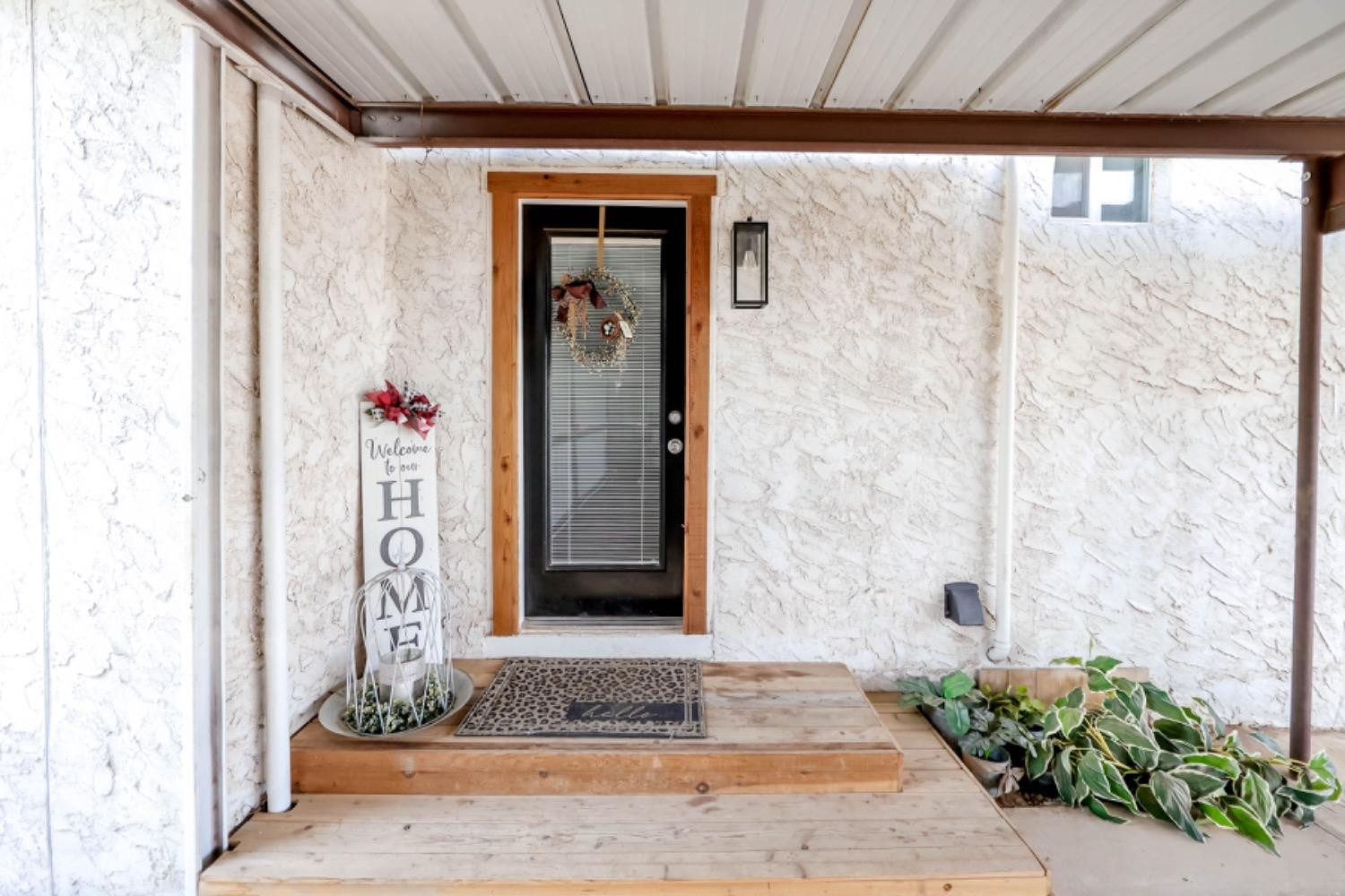 209 D Avenue Abernathy, TX 79311 - Photo 36 of 43 a front view of a house