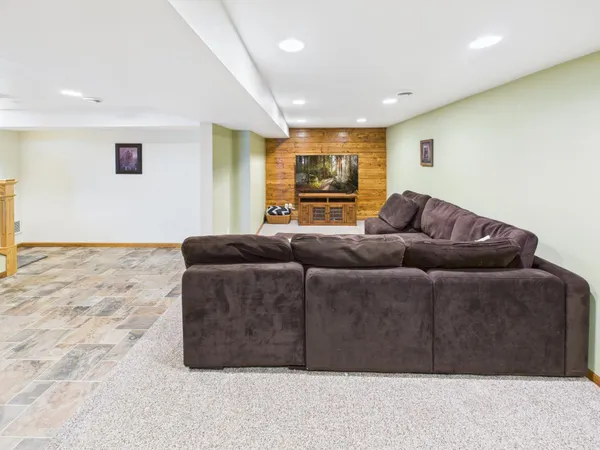 $549,900 | 34235 County Road 9, Avon, MN 56310