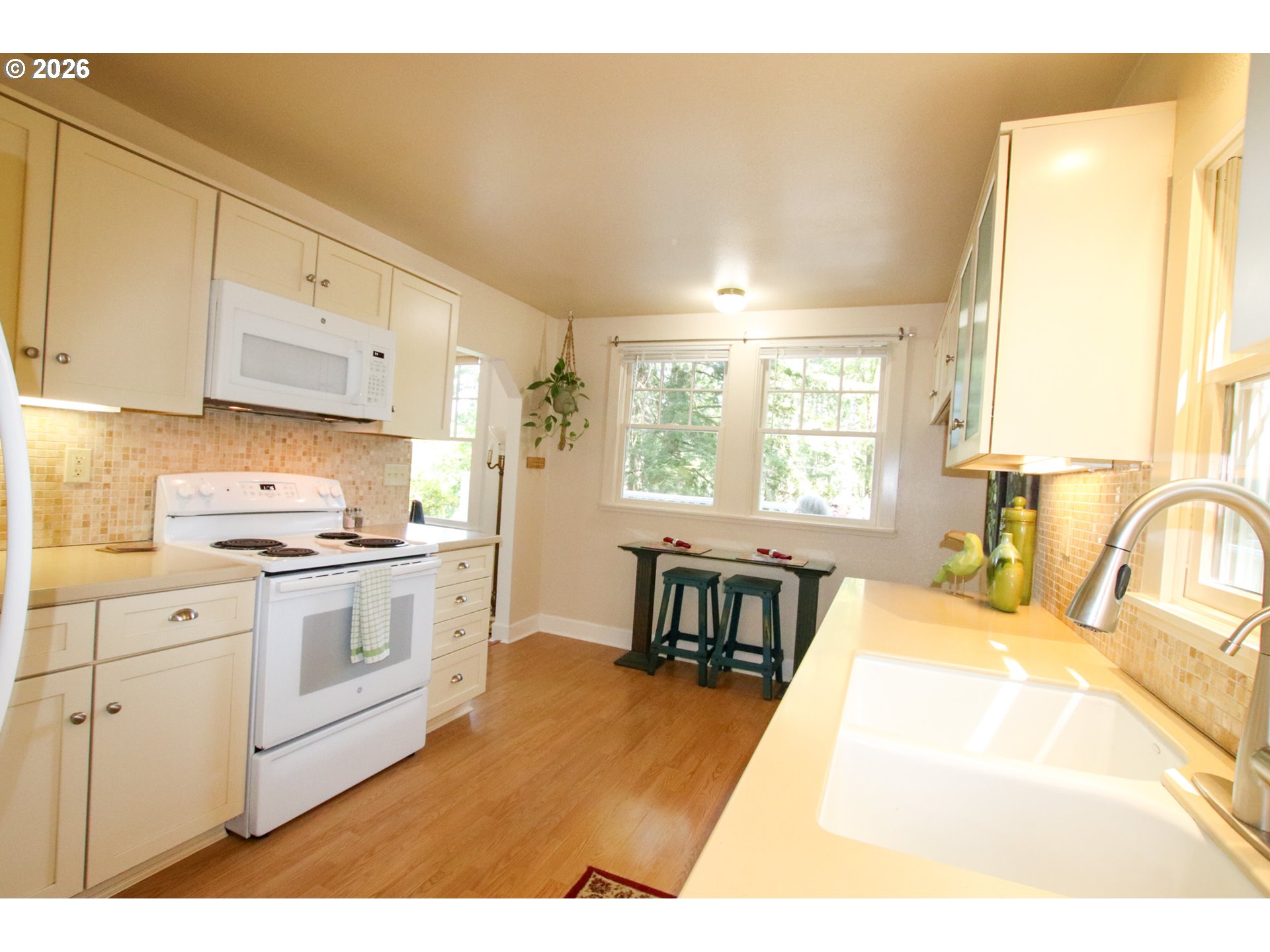 5834 Mercer Lake Road Florence, OR 97439 - Photo 17 of 35 Gallery Image 17
