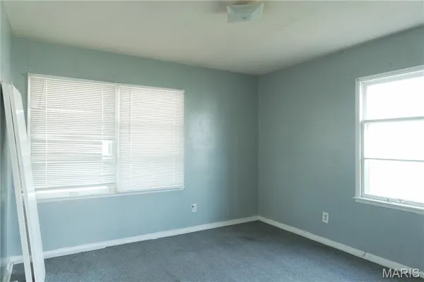 $30,000 | 32 Agnes Drive, East St. Louis, IL 62206