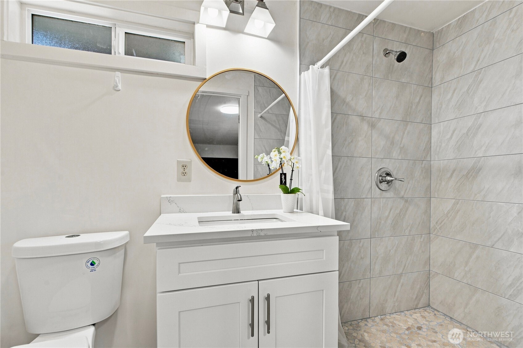 2525 Edmonds Avenue Northeast Renton, WA 98056 - Photo 13 of 18 Gallery Image 13