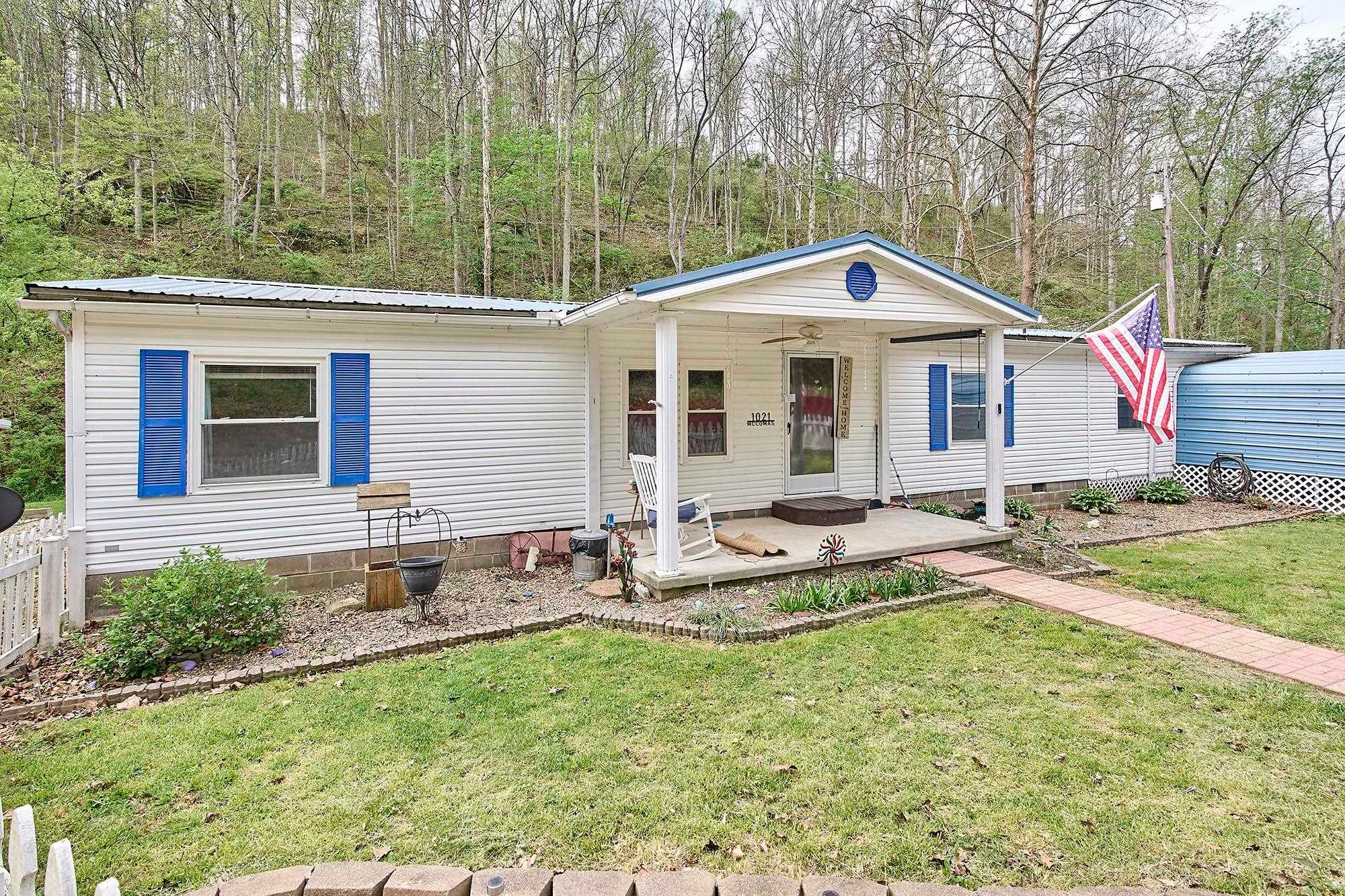 1021 McComas Branch Road Milton, WV 25541 - Photo 27 of 29 Gallery Image 27