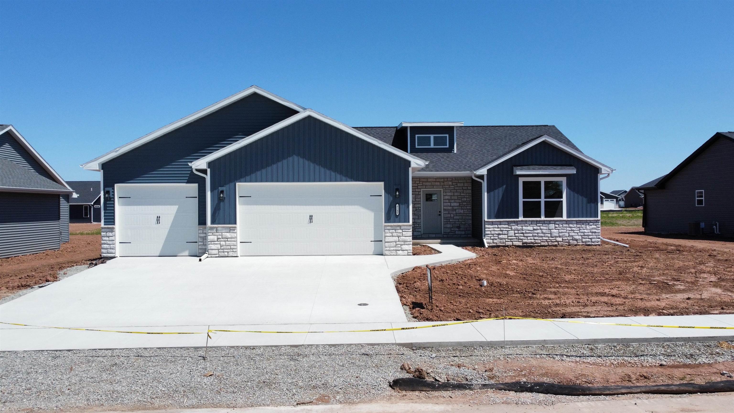 N9246 West Homestead Drive Appleton, WI 54915 - Photo 3 of 31