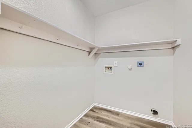 $289,990 | 431 Woodstone Loop, Cibolo, TX 78108