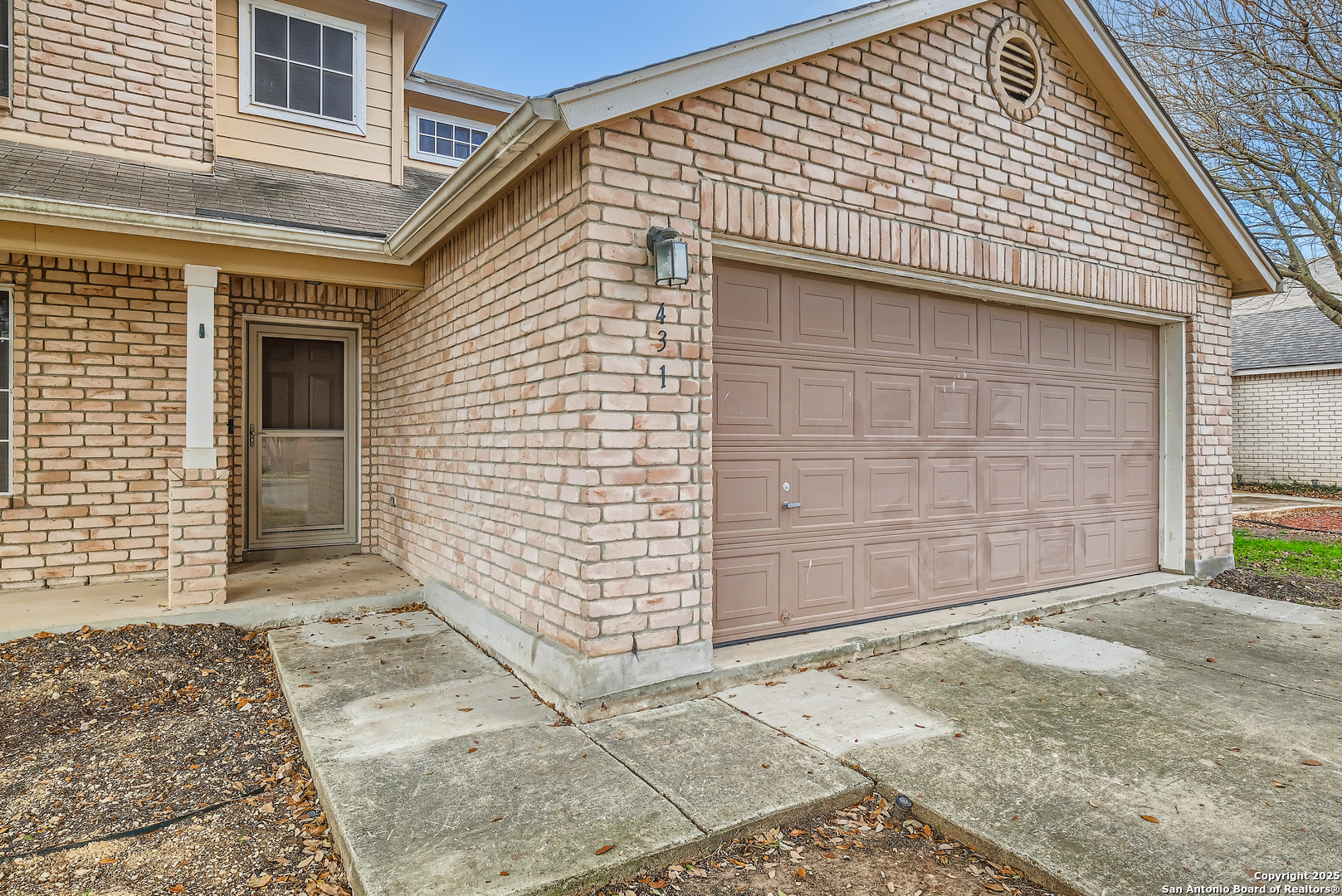 431 Woodstone Loop Cibolo, TX 78108 - Photo 4 of 29 a front view of a house