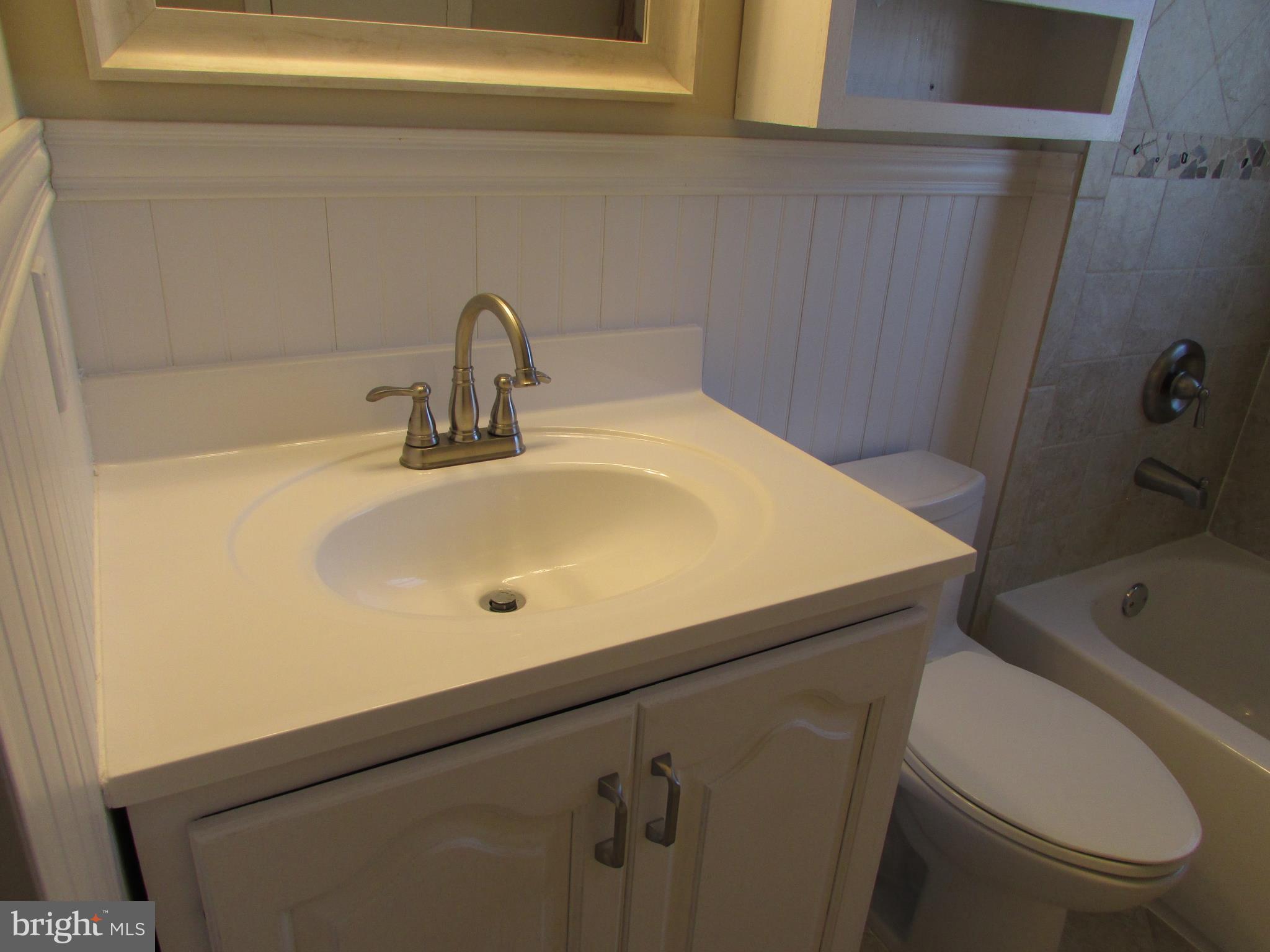 73 Elmont Road Hamilton, NJ 08610 - Photo 18 of 44 New Vanity