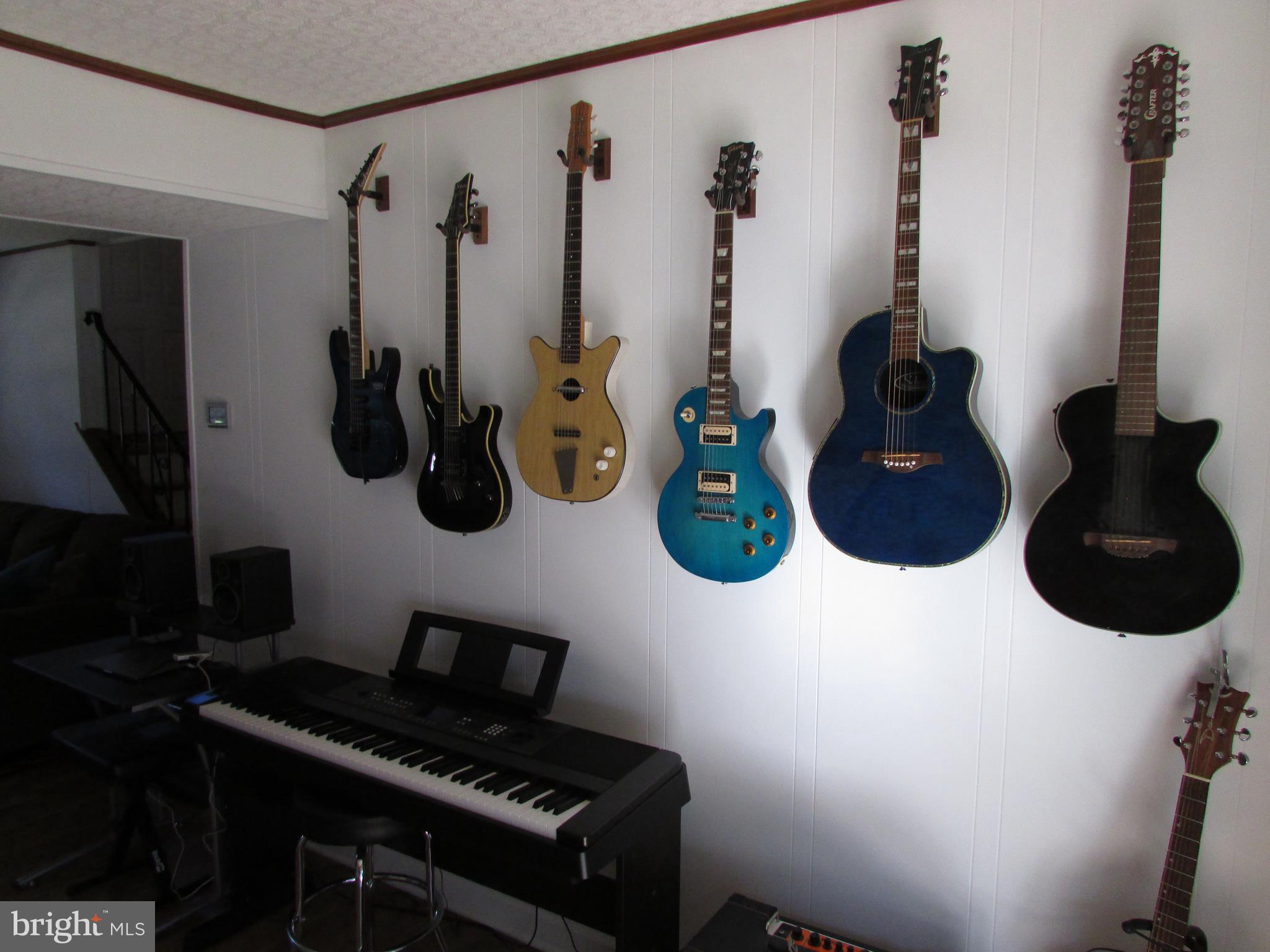73 Elmont Road Hamilton, NJ 08610 - Photo 25 of 44 Music room